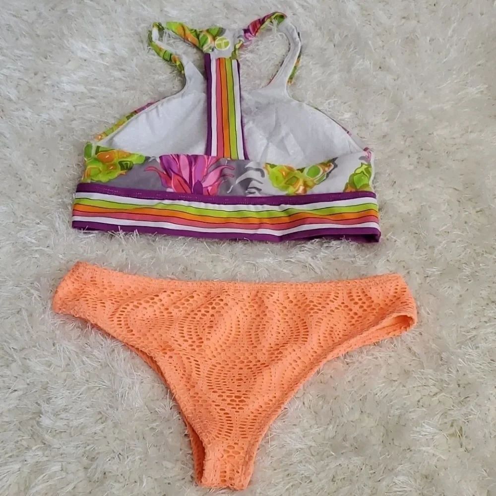 Trina Turk bikini top Size small and forever21 - Picture 5 of 8